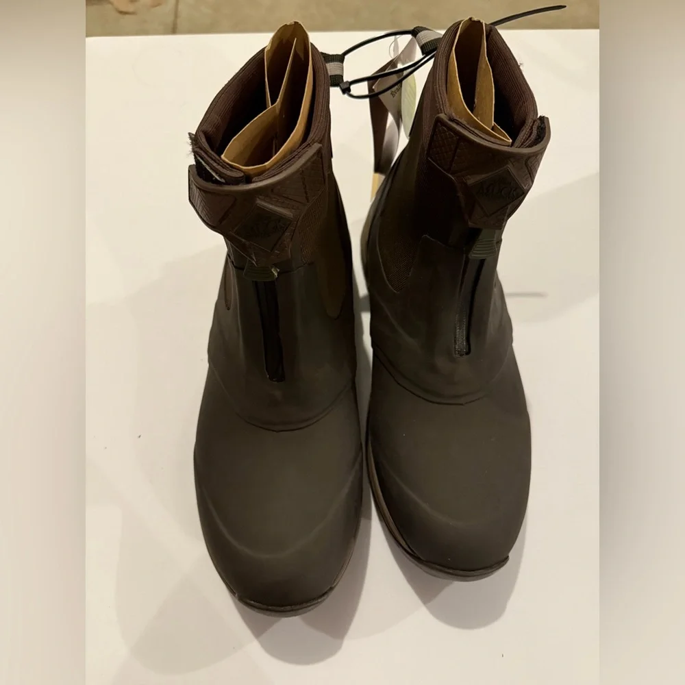 Muck MEN'S APEX MID ZIP ANKLE BOOT, size 13-14‎